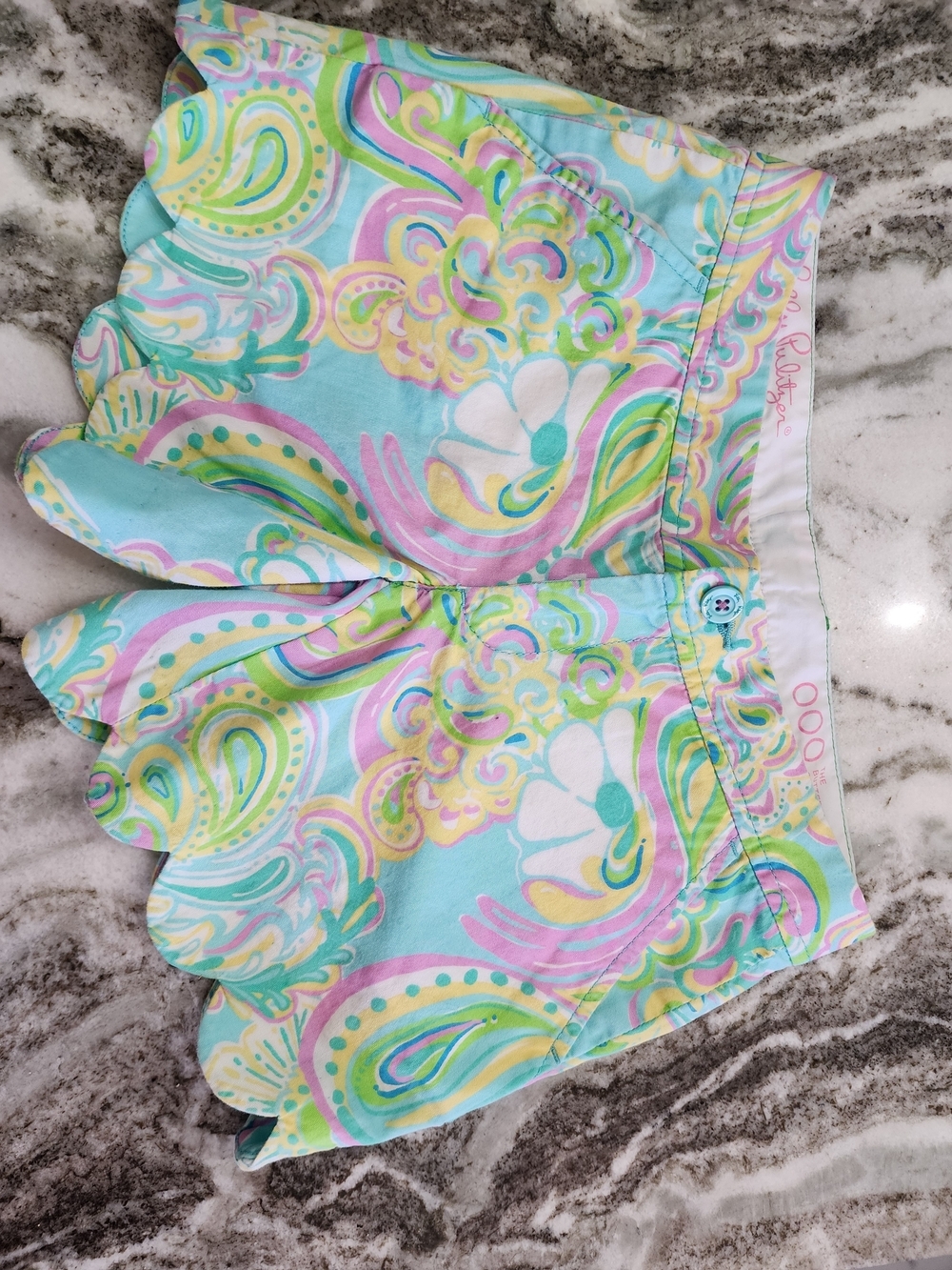 Lilly Pulitzer Scalloped Hem Pastel Paisley Shorts Sz 000